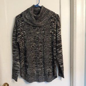 Heathered Black And White Cowl Neck Pullover Tunic Sweater szL warm and comfy